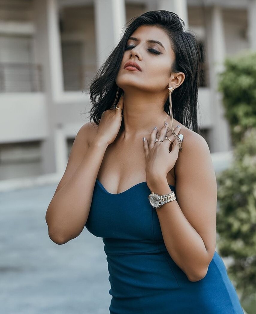 eacorts service in kolkata